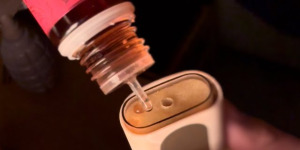 Como colocar essência no Vape Ignite? Confira o passo a passo!